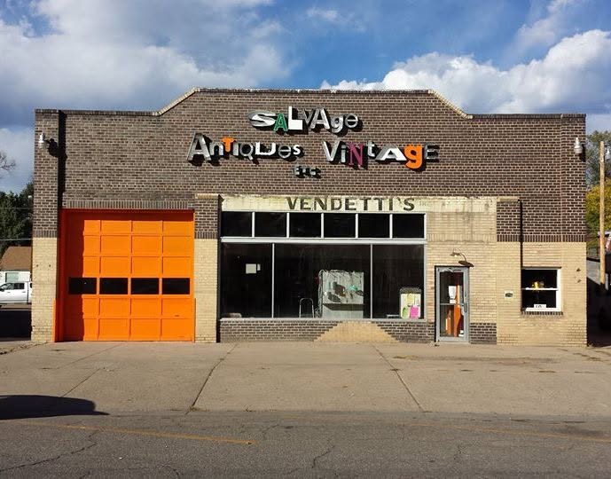 Front of Salvage Antiques Vintage Etc. in Florence, Colorado