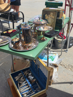 Junktique Off-Main Photos